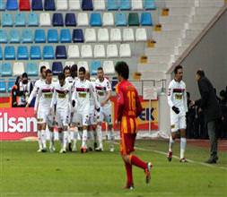 Kadir Has'ta gol düellosu!