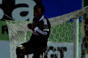 Fernandes yine olay çıkardı!