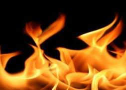 Sobayı tinerle tutuşturmak isterken yandılar