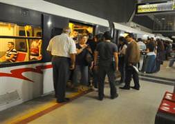 İzmirliler metrodan memnun