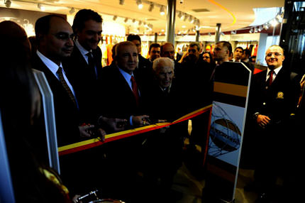 En büyük GS Store açıldı