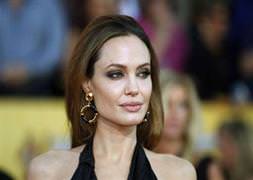 Jolie: Ailem için gerekirse öldürürüm!