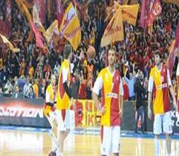 Cimbom Abdi İpekçi'de tarih yazdı!