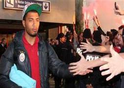 Colin Kazım'a saldırı