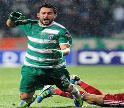 Ozan İpek kaza yaptı