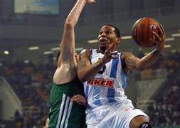 Curtis Jerrells kadro dışı