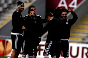 Portekizli yıldız Mart'ta sahada