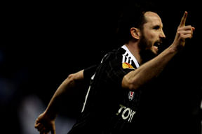 Tomas Sivok Q7'yi solladı