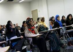 Müslüman öğrencileri fişlemişler!