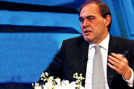 Demirören krizi çözecek!