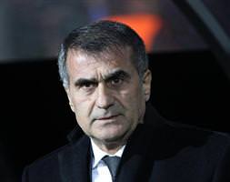 "Şenol Güneş telefonda..."