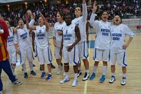 Türk gecesinde Kayseri güldü!