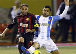 Bekir'de yırtık çıktı!