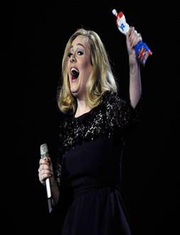 20 milyon TL'ye saray satın aldı