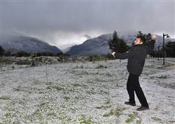 Kemer'e bile kar yağdı!