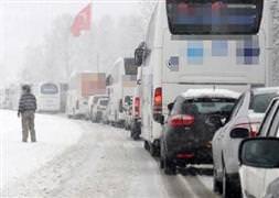 Zincirleme kaza: 1 ölü 29 yaralı
