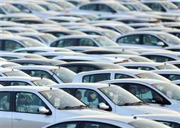 İkinci el otomobil alıp satan yandı