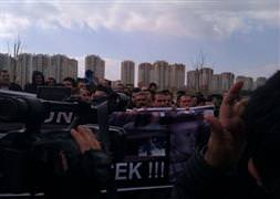 Site sakinlerinden 'ölüm virajı' protestosu