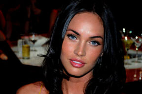 Tarihe meraklı güzel