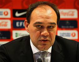 Demirören UEFA'ya gidiyor