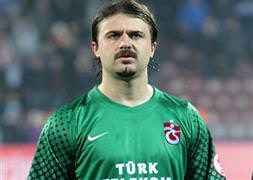 Trabzonspor kaleci Onur'la anlaştı