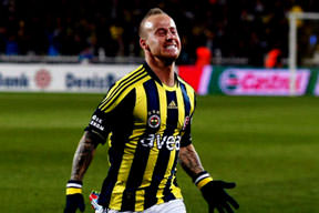 Stoch kaleyi gördü mü vuracak!