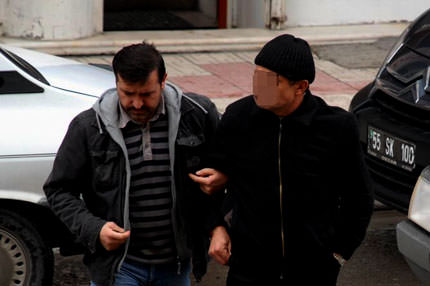 Eşine zorla fuhuş yaptırdı