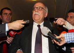 Avcı'dan Çiçek'e: Yetkin yok!