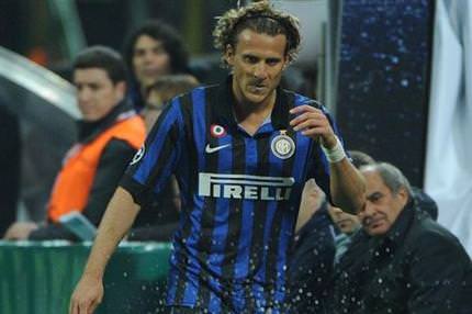 Forlan imza atmaya hazır!