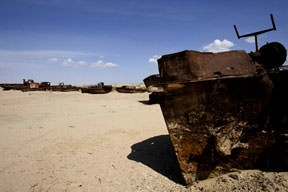 Aral gölü çöl oldu