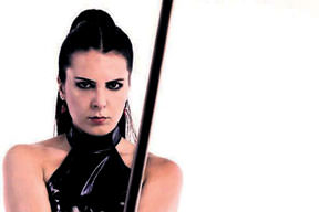 Kung-fu yaptı sevgiliyi kaptı