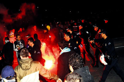 Coşkuya gölge düştü