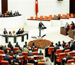 TBMM'de 4+4+4 oylanıyor!