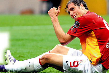 Terim, Elmander'i riske atmayacak