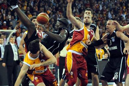 Cimbom Kartal’ı 3’lüklerle vurdu!