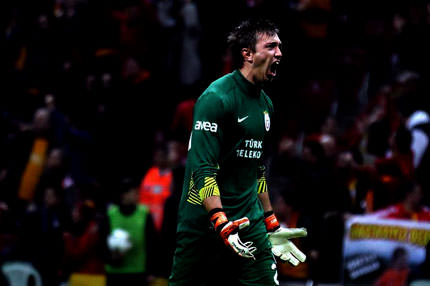 Penaltıyı Muslera atsın