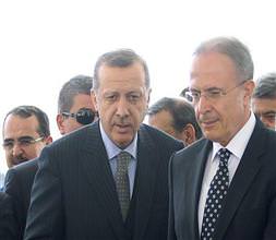 Başbakan'ın yengesi vefa etti