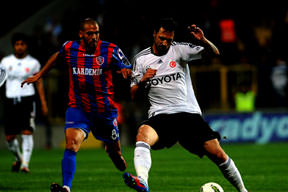 Almedia'ya 3 maç gelebilir