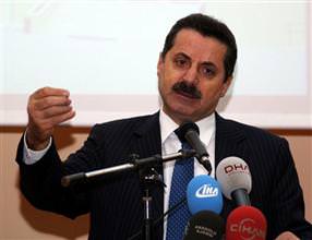 Faruk Çelik hastaneye kaldırıldı