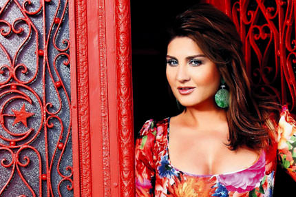 Fahriye ablalığa soyundu