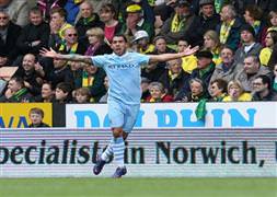 Carlos Tevez, City'i uçurdu