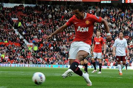 Manchester farkı korudu!
