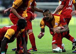 Melo, Fatih Terim'i çıldırttı