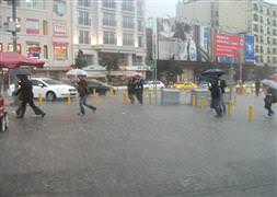 Soğuk hava, yağış ve fırtınayla geliyor