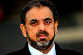 Lord Ahmed geri adım attı