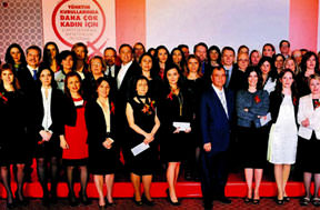 İş dünyasının liderleri kadınlar için bir arada