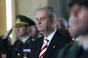 Başbuğ'dan mektup var