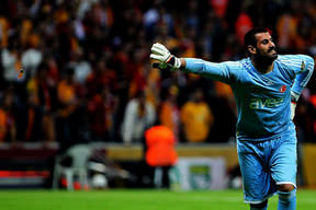 Şampiyonluğa Demir'el' koydu