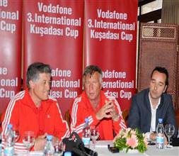 "Türk futbolu kendi ekolünü oluşturmalı"