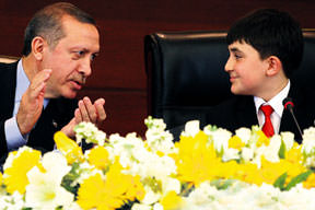 Başbakanı kimse tehdit edemez!